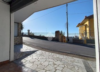 Box Via Franco Alfano, Sanremo - foto 1