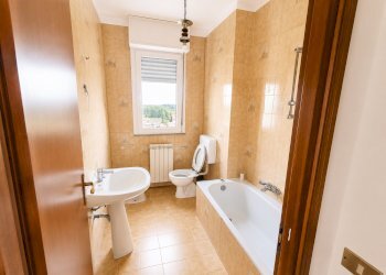 Four-room apartment via Pavia, Modena (neighborhood Morane - Contrada) - photo 17
