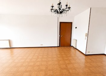 Four-room apartment via Pavia, Modena (neighborhood Morane - Contrada) - photo 5