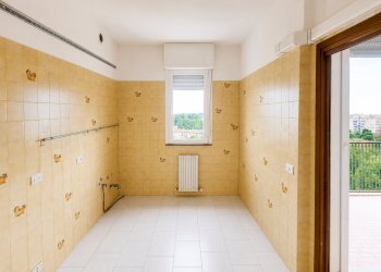 Four-room apartment via Pavia, Modena (neighborhood Morane - Contrada) - photo 4