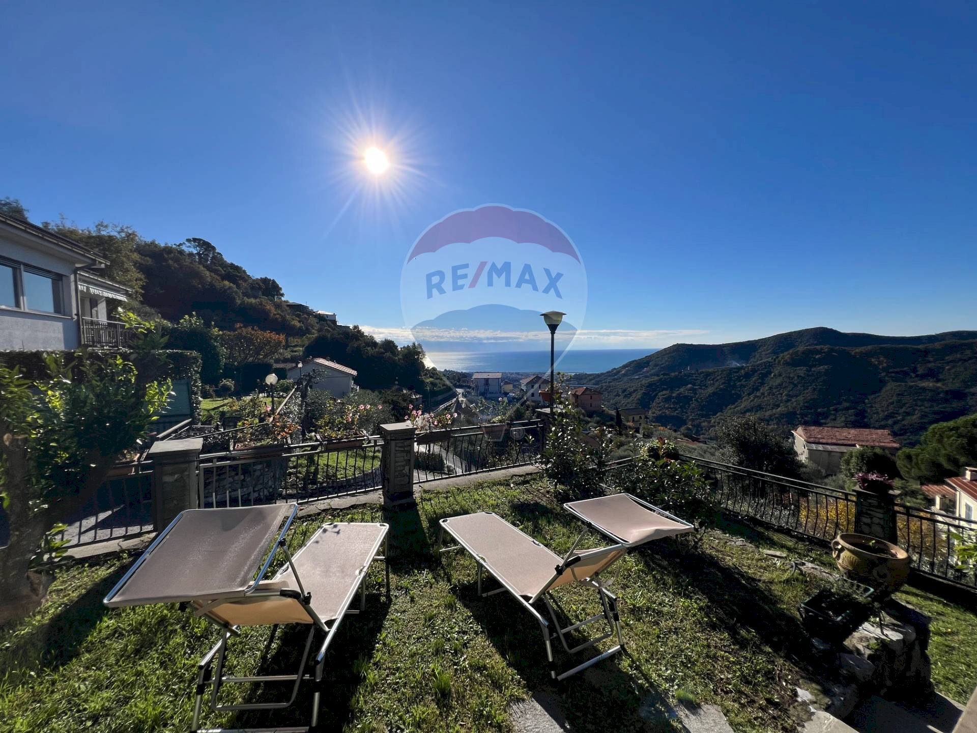 Villa via dei caduti, 85 
 Leivi, Leivi - photo 1