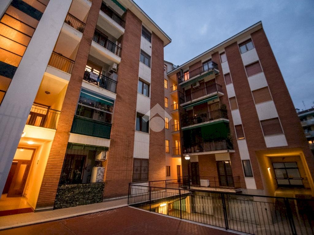 Three-room apartment Via Privata Albona, Milano (neighborhood Baggio) - photo 1