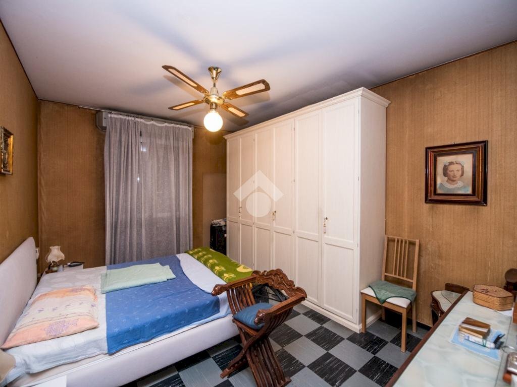 Four-room apartment Via dei larici, Milano (neighborhood Quartiere degli Olmi) - photo 3