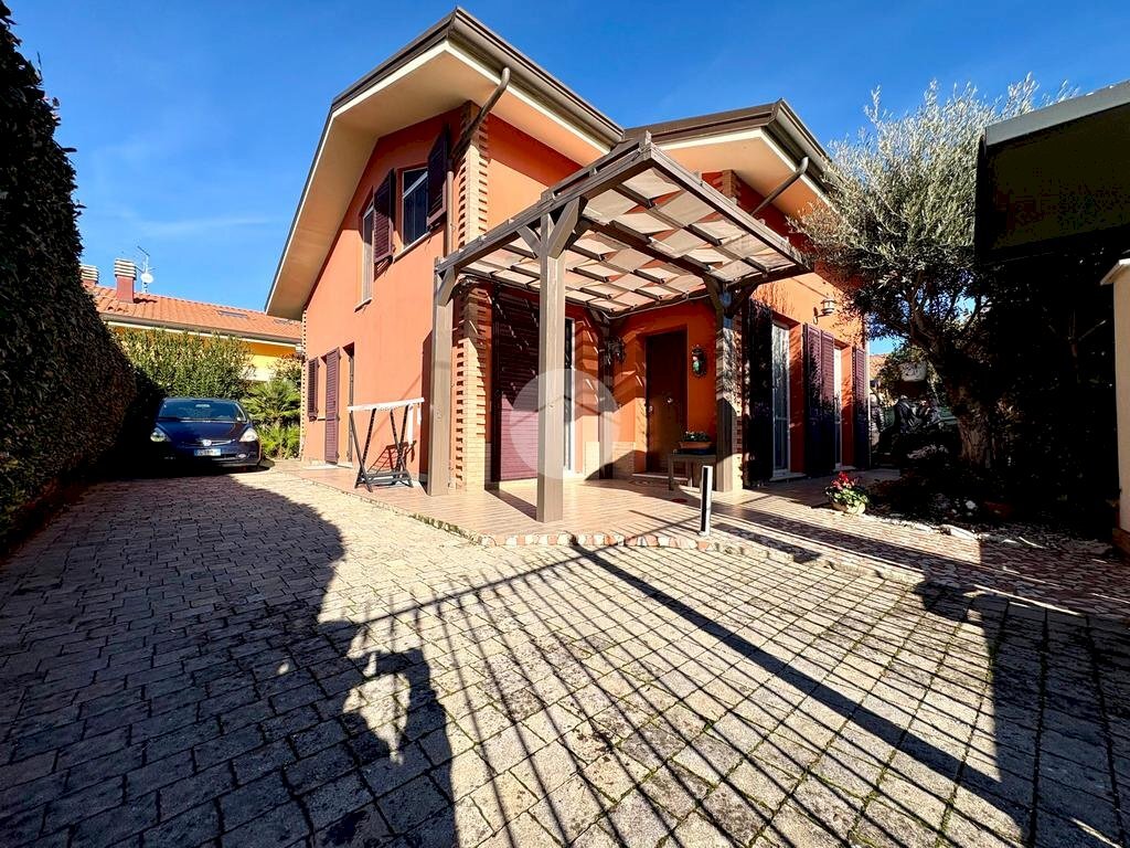 Apartment Via delle Cascine, Rimini - photo 1