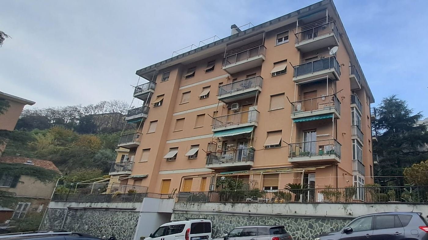 Quadrilocale via Vezzani, Genova (zona Rivarolo) - foto 2