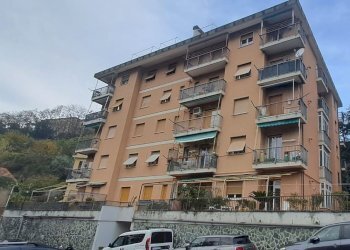 Quadrilocale via Vezzani, Genova (zona Rivarolo) - foto 2