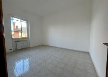 Trilocale VIA SANT' ELIA, Genova (zona Sestri Ponente) - foto 2