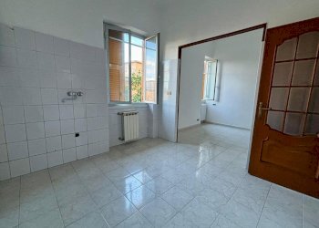 Trilocale VIA SANT' ELIA, Genova (zona Sestri Ponente) - foto 8