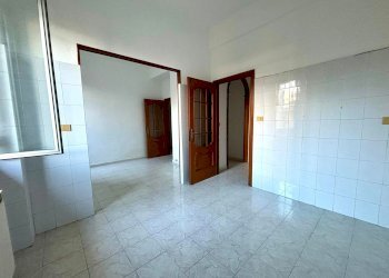 Trilocale VIA SANT' ELIA, Genova (zona Sestri Ponente) - foto 9