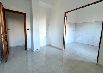 Trilocale VIA SANT' ELIA, Genova (zona Sestri Ponente) - foto 12