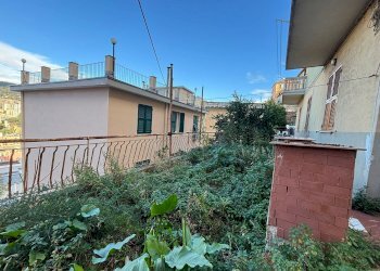 Trilocale VIA SANT' ELIA, Genova (zona Sestri Ponente) - foto 17