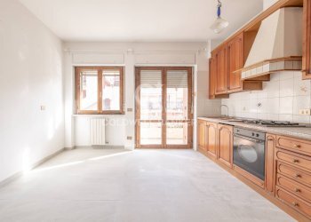 Foto 10 - Three-room apartment Via Monte Pellecchia
 
21, Monterotondo - photo 10