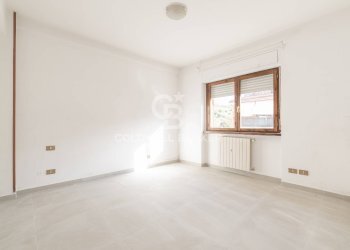 Foto 22 - Three-room apartment Via Monte Pellecchia
 
21, Monterotondo - photo 22