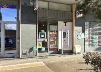 Foto 2 - Locale Commerciale Via Monte Vodice
 
42, Aosta - foto 2