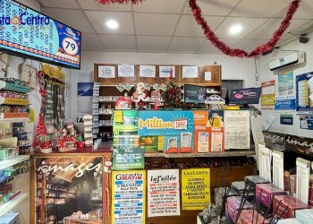 Foto 4 - Locale Commerciale Via Monte Vodice
 
42, Aosta - foto 4