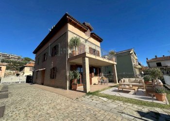 Foto 1 - Villa frazione Coasco, Villanova d'Albenga - photo 1