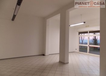 Foto 2 - Locale Commerciale Via Padre Carlo Orazi, Castorano - foto 2