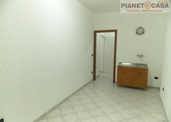 Foto 4 - Locale Commerciale Via Padre Carlo Orazi, Castorano - foto 4