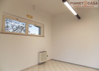 Foto 9 - Locale Commerciale Via Padre Carlo Orazi, Castorano - foto 9