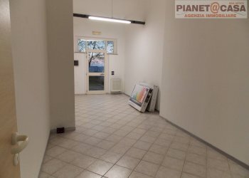 Foto 10 - Locale Commerciale Via Padre Carlo Orazi, Castorano - foto 10