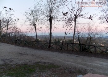 Foto 32 - Locale Commerciale Via Padre Carlo Orazi, Castorano - foto 32