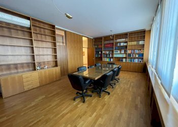 Foto 6 - Ufficio Piazza Monumento
 
4, Legnano - foto 6