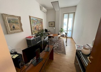 Foto 7 - Ufficio Piazza Monumento
 
4, Legnano - foto 7