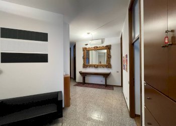 Foto 18 - Ufficio Piazza Monumento
 
4, Legnano - foto 18