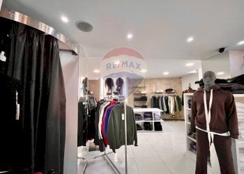 Cabina armadio - Casa semi indipendente Caivano - foto 12