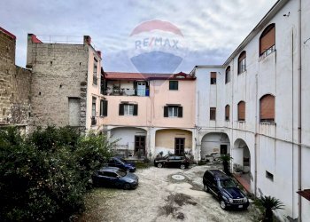 Edificio all\'aperto - Casa semi indipendente Caivano - foto 22