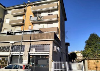 Edificio all\'aperto - Trilocale Via Casati
 
49, Magenta - foto 21