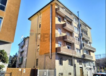 Edificio all\'aperto - Trilocale Via Casati
 
49, Magenta - foto 23