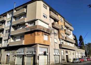 Edificio all\'aperto - Trilocale Via Casati
 
49, Magenta - foto 26