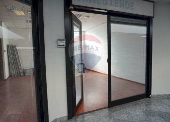 Negozio - Negozio Via Kennedy
 
28, Brugherio - foto 1