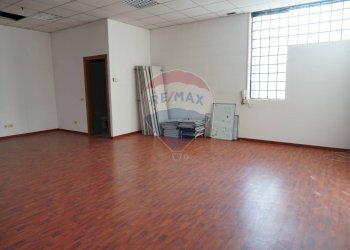 Negozio - Negozio Via Kennedy
 
28, Brugherio - foto 5