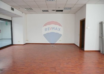 Negozio - Negozio Via Kennedy
 
28, Brugherio - foto 7