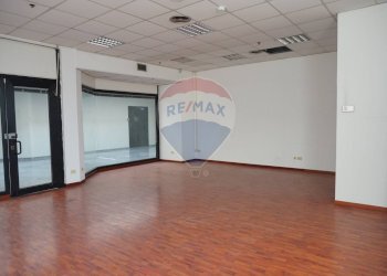 Negozio - Negozio Via Kennedy
 
28, Brugherio - foto 8