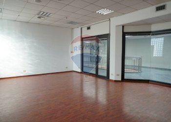 Negozio - Negozio Via Kennedy
 
28, Brugherio - foto 11