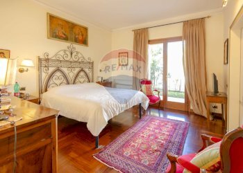 Camera / camera da letto - Villa Via Algardi
 
13, Casamassima - foto 12