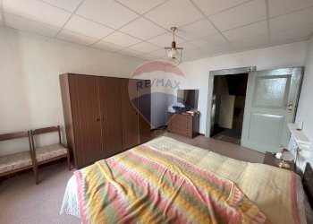 Camera / camera da letto - Casa semi indipendente Via Madonna Della Guardia, Maccagno con Pino e Veddasca - foto 11