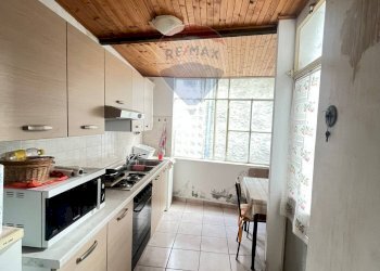 Cucina - Casa semi indipendente Via Madonna Della Guardia, Maccagno con Pino e Veddasca - foto 10