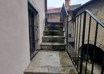 Scale - Casa semi indipendente Bonaita
 
8, Agra - foto 10