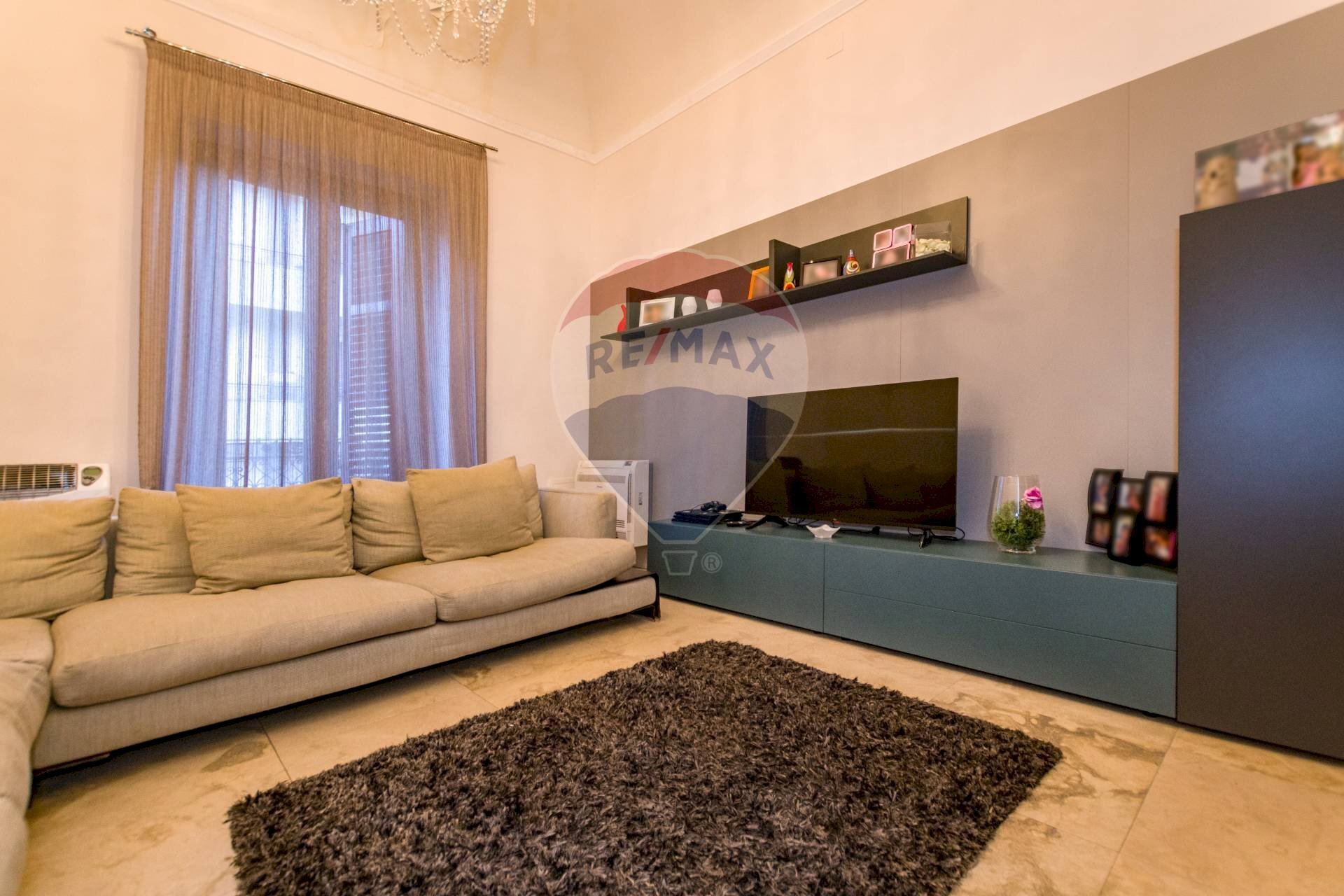 Soggiorno - Three-room apartment Via Isidoro La Lumia
79, Palermo - photo 3