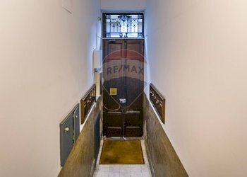 Hall / corridoio - Trilocale Via Isidoro La Lumia
 
79, Palermo - foto 16