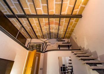 Scale - Trilocale Via Isidoro La Lumia
 
79, Palermo - foto 29