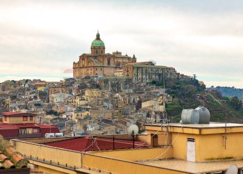 Edificio all\'aperto - Appartamento Via Monsignor Giuseppe La Vaccara
 
34, Piazza Armerina - foto 45