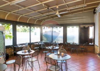 Sala da pranzo - Cafeteria - Cold Bar VIA DEODATO
 
178, San Giovanni la Punta - photo 12