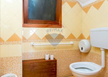 Bagno - Cafeteria - Cold Bar VIA DEODATO
 
178, San Giovanni la Punta - photo 25