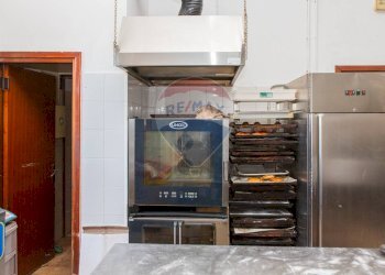 Cucina - Cafeteria - Cold Bar VIA DEODATO
 
178, San Giovanni la Punta - photo 34