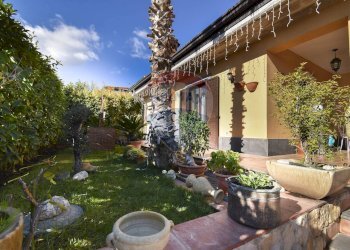 Giardino - Villa Via Dei Gelsomini
 
35, Pedara - foto 2